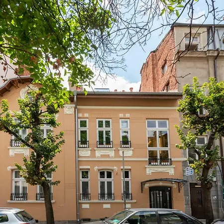 Vendégház House *